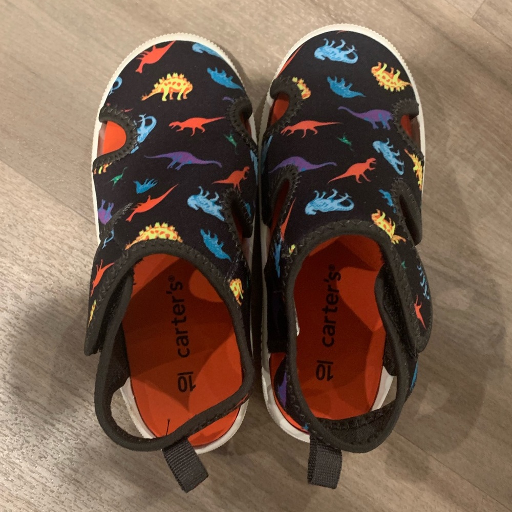 Water shoes